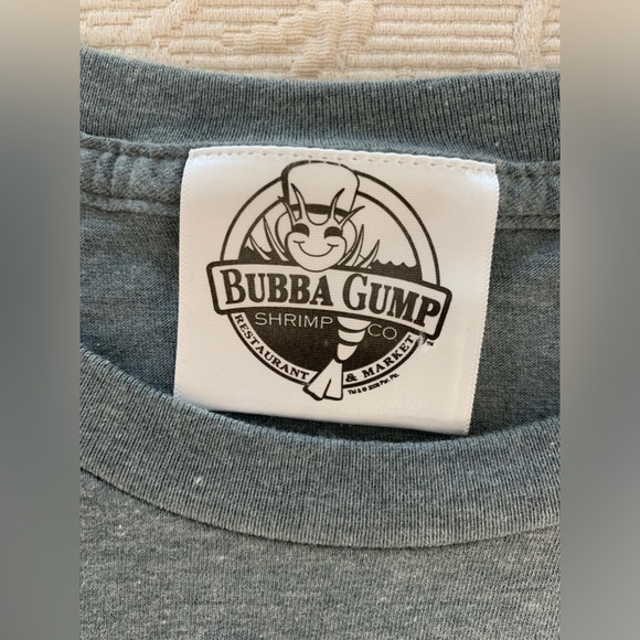 Bubba Gump Shrimp Co Gray t-shirt M - Picture 2 of 2